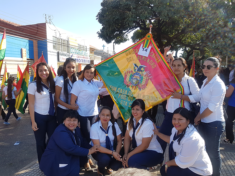 Plantel docente y voluntariado de la Fundación Casa del Almendro
